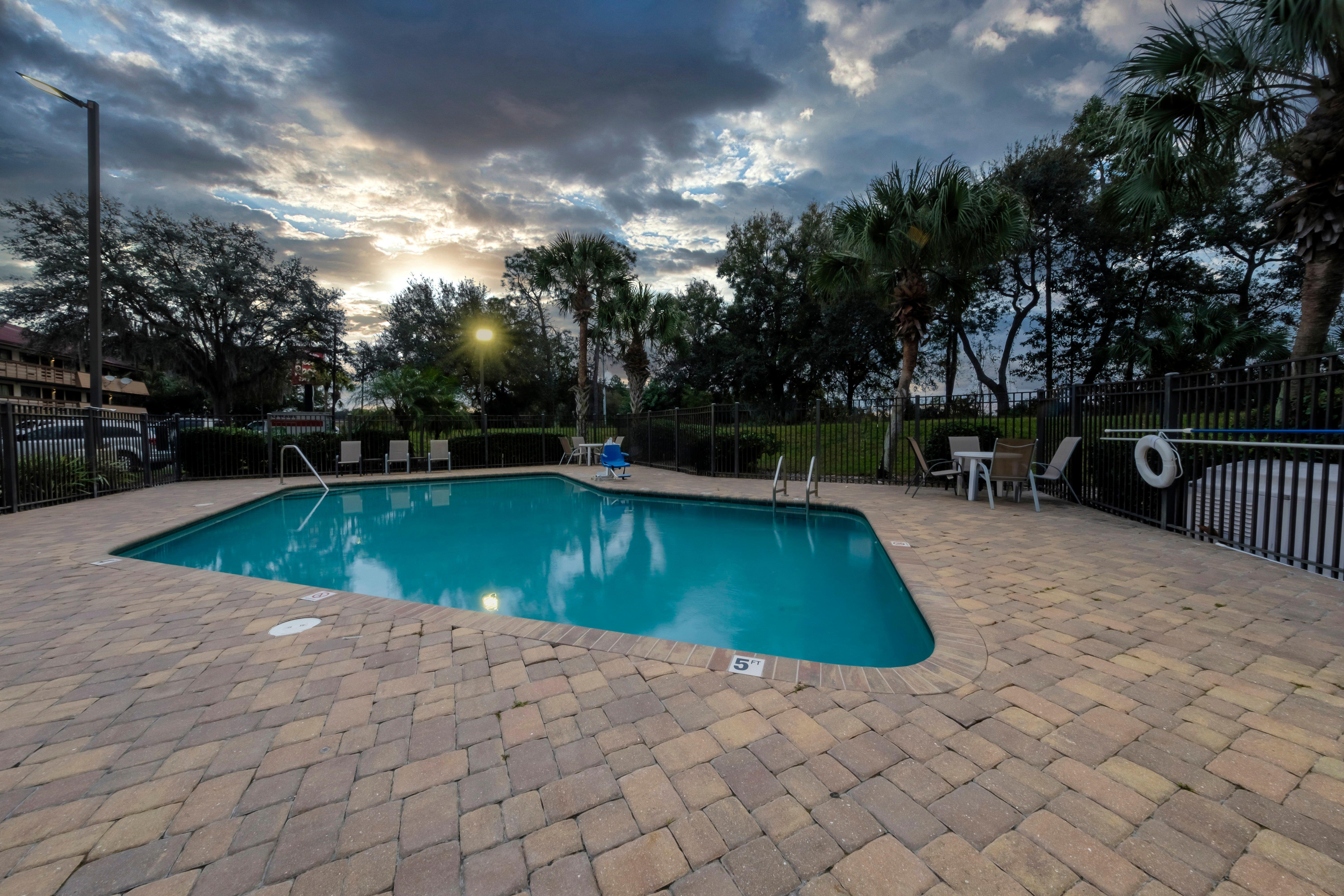 Red Roof Inn Tampa - Brandon Kültér fotó