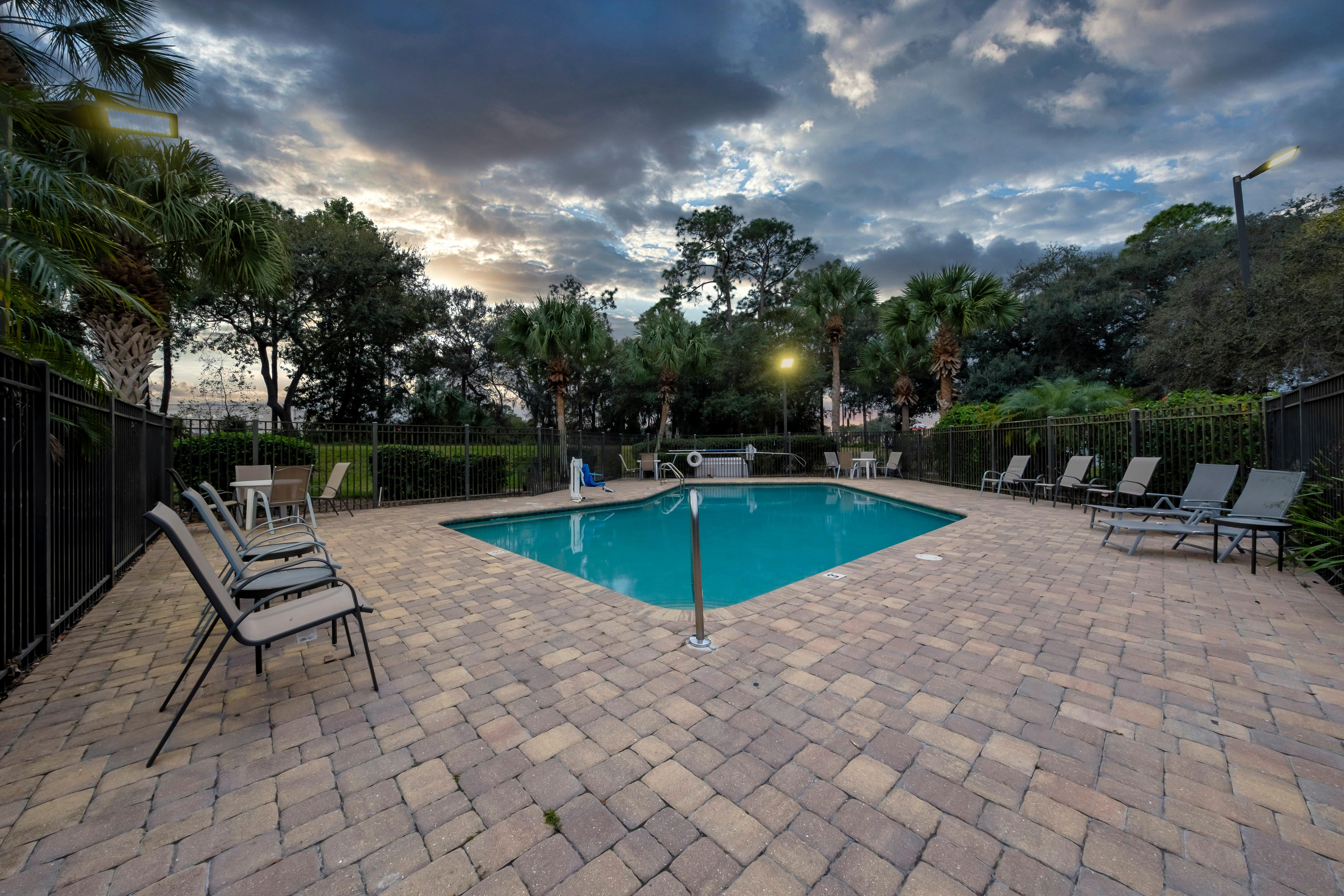 Red Roof Inn Tampa - Brandon Kültér fotó