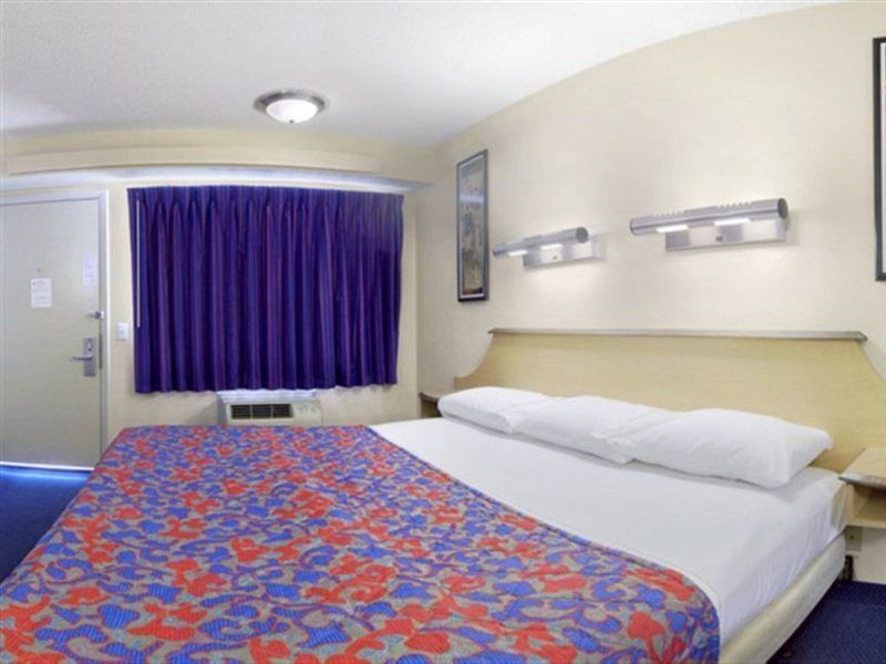 Red Roof Inn Tampa - Brandon Kültér fotó